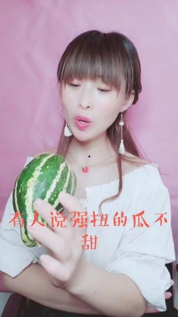 娱乐吃瓜酱差评,揭秘娱乐圈那些不为人知的幕后真相